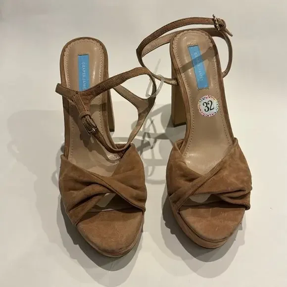 Draper James NWT Platform Suede Sandals in a Tan color, few smudges, no Box. - Picture 6 of 16